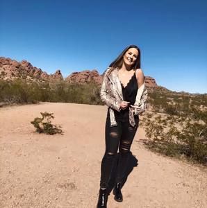 Meet your Posher, Abby